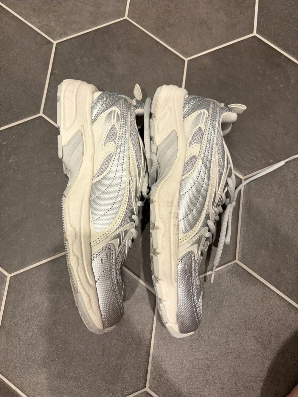 PUMA Women's Milenio Tech Running Shoes Size 8.5